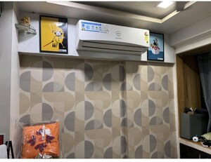 Bedroom in 1 BHK Apartment at Louisandra Apartment, Dadar West – for Rent