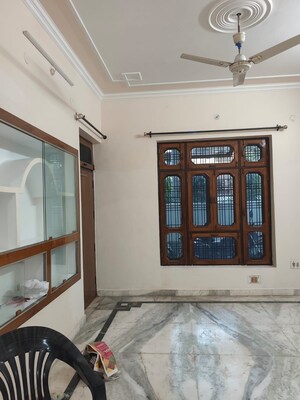 Room in  Pg at Viram Khand – for Rent