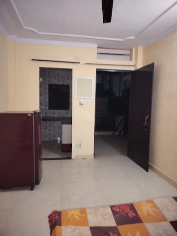 Room in 1 RK Apartment at Sarita Vihar – for Rent