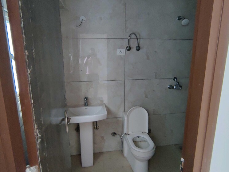 Bathroom, ace-divino 3 Bedroom 1565 Sq.Ft. Apartment In Sector 1 Greater Noida Greater Noida 9611495