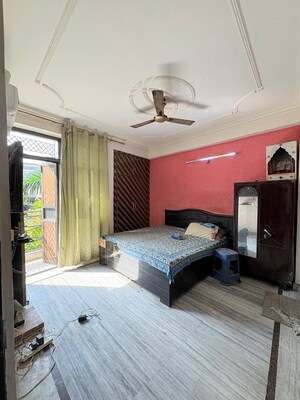 1 BHK Builder Floor For Rent in Saket