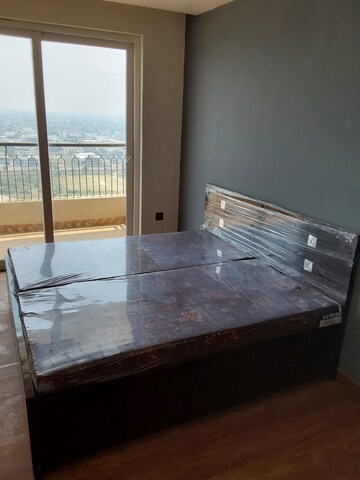 Bedroom in 3.5 BHK Apartment at Sector 70 – for Sale