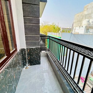 Balcony in 1 BHK Builder Floor at Chattarpur – for Rent