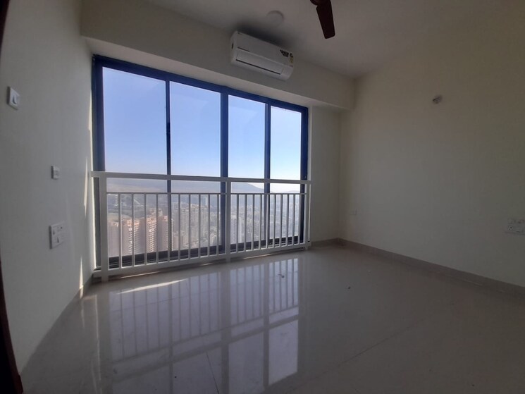 Room, malad east 2 Bedroom 757 Sq.Ft. Apartment In Malad East Mumbai 9611546