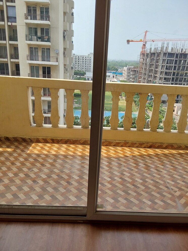 Balcony, sector 70 3.5 Bedroom 2525 Sq.Ft. Apartment In Sector 70 Faridabad 9611631