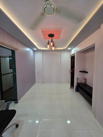 Lift in 1 BHK Apartment at Yashraj Park CHS, Kasarvadavali – for Sale