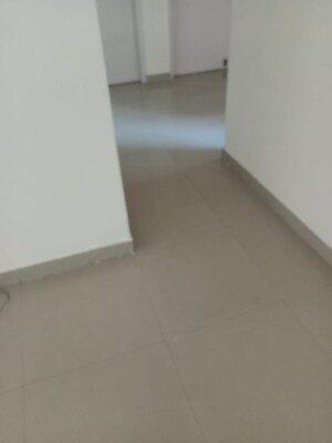 Room in 2 BHK Apartment at Pioneer Park Phase 1, Sector 61 – for Rent