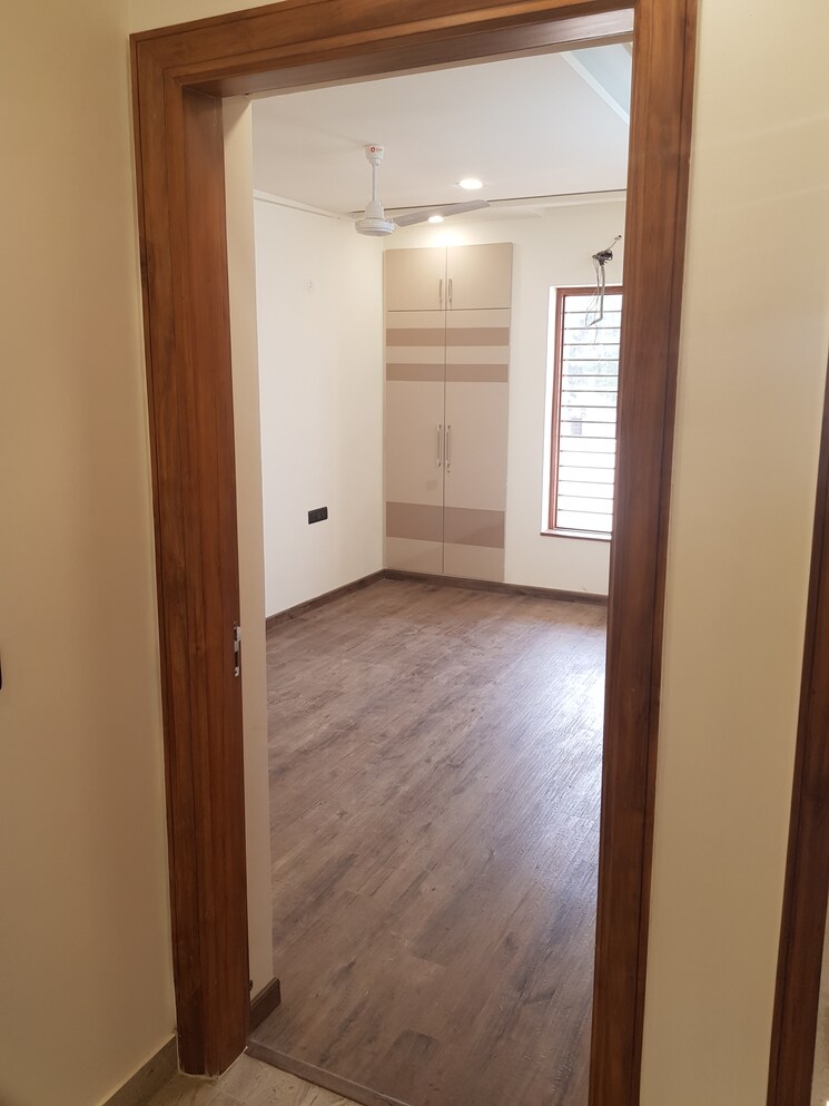 Bedroom, sector 81 3 Bedroom 1500 Sq.Ft. Builder Floor In Sector 81 Faridabad 9611549