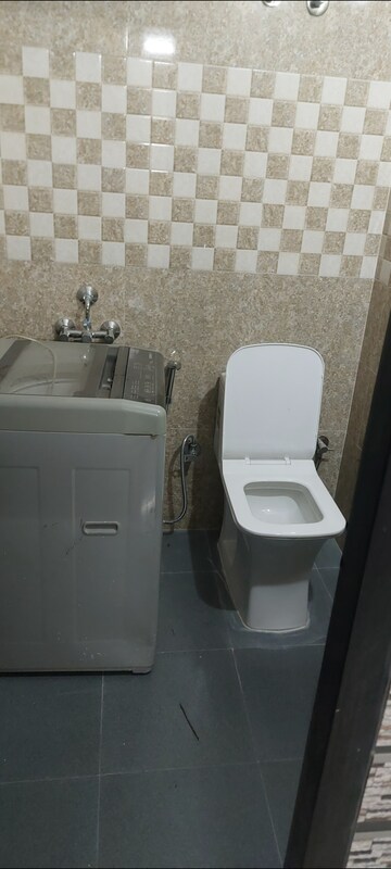 Bathroom in 1 RK Apartment at Sarita Vihar Pocket-C RWA, Sarita Vihar – for Rent