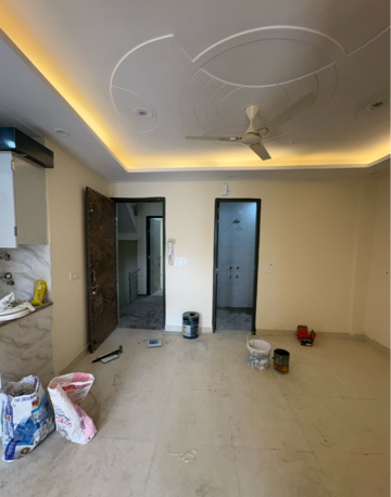 Living Room in 2.5 BHK Builder Floor at Sector 8 Dwarka – for Rent