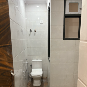 Bathroom in 2.5 BHK Builder Floor at Sector 8 Dwarka – for Rent
