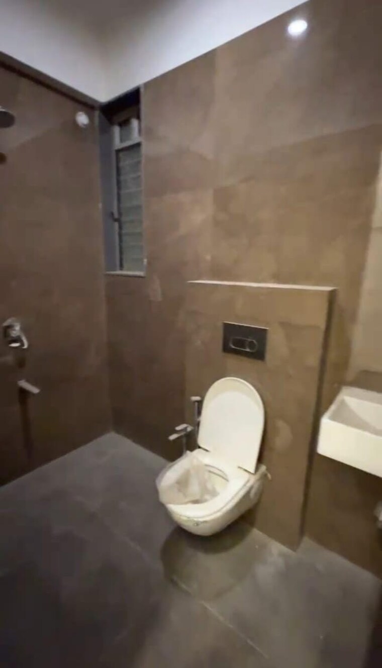 Bathroom, nexa-goyal-aspire 2 Bedroom 684 Sq.Ft. Apartment In Kandivali West Mumbai 9611585