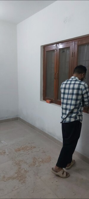 Room in 1 RK Apartment at Sarita Vihar Pocket-C RWA, Sarita Vihar – for Rent