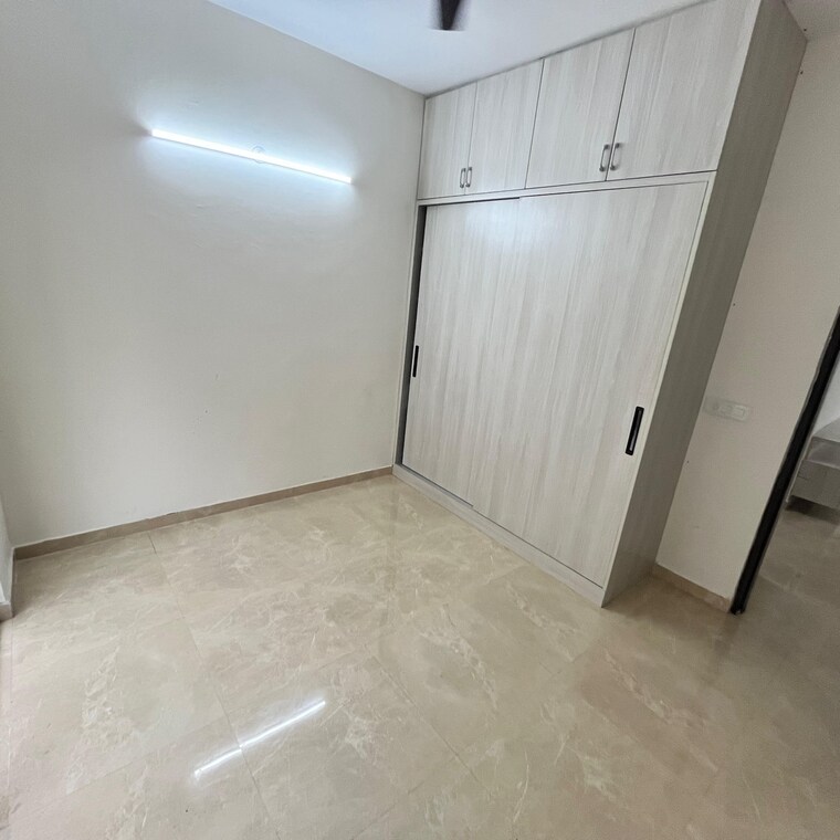 Room, signature-global-park-4-and-5 3 Bedroom 1120 Sq.Ft. Apartment In Sohna Sector 34 Gurgaon 9611623