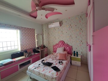 Bedroom in 3.5 BHK Apartment at Prestige Sunrise Park, Electronic City Phase I – for Sale