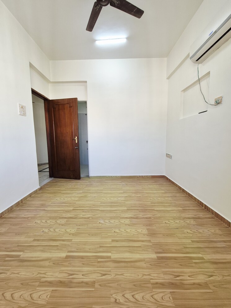 Room, bredco-new-viceroy-park 3 Bedroom 1365 Sq.Ft. Apartment In Kandivali East Mumbai 9611641