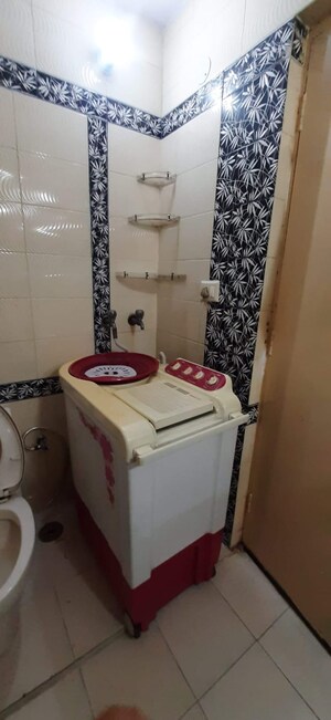 Bathroom in 2 BHK Apartment at Shanti Plaza Vaishali, Vaishali Sector 4 – for Rent