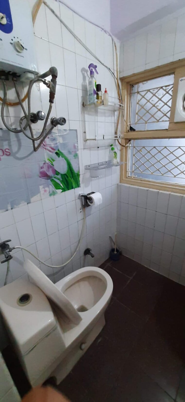 Bathroom, shanti-plaza-vaishali 2 Bedroom 1100 Sq.Ft. Apartment In Vaishali Sector 4 Ghaziabad 9611667