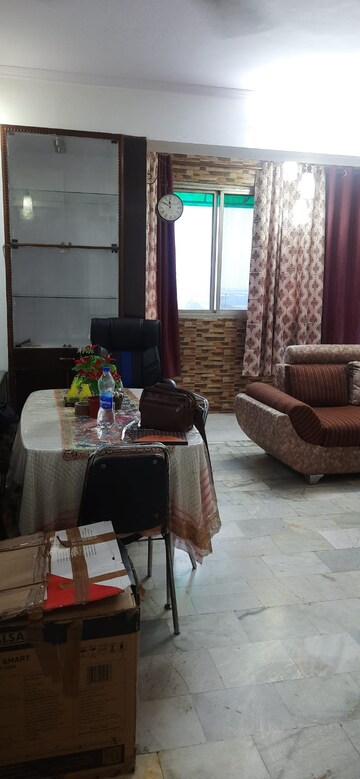 Living Room in 2 BHK Apartment at Shanti Plaza Vaishali, Vaishali Sector 4 – for Rent