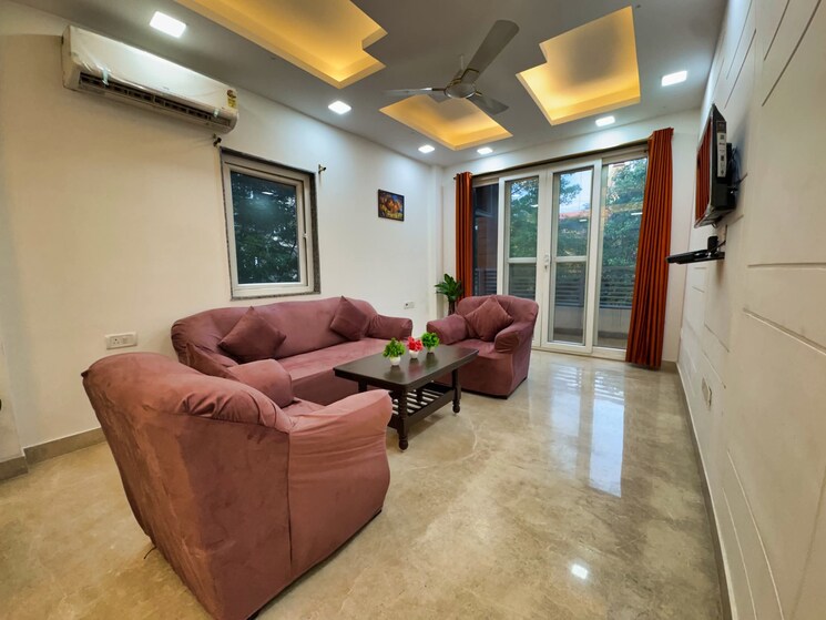 Living Room, saket 3 Bedroom 1500 Sq.Ft. Builder Floor In Saket Delhi 9611696