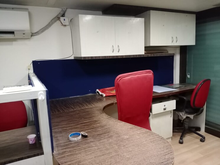 Team Area, om-heera-panna-mall Commercial Office Space 200 Sq.Ft. In Andheri West Mumbai 9610681