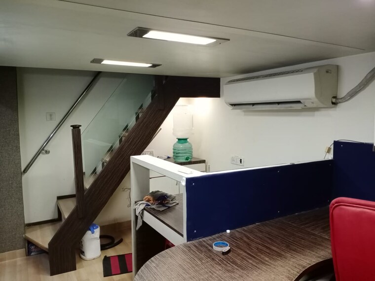 Kitchen, om-heera-panna-mall Commercial Office Space 200 Sq.Ft. In Andheri West Mumbai 9610681