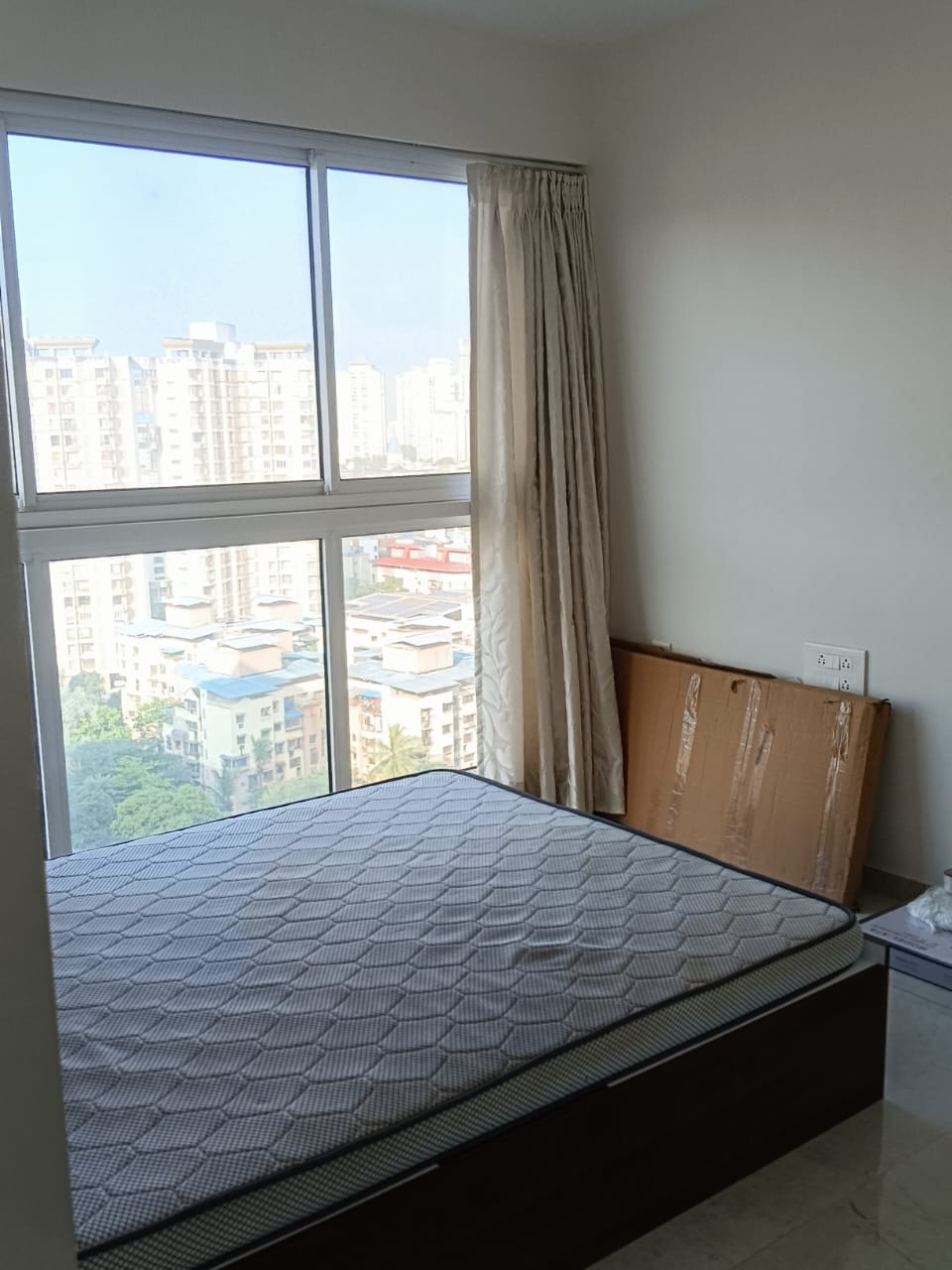 1 BHK + Pooja Room 400 Sq.Ft. Apartment in Hiranandani Estate Villa Carino