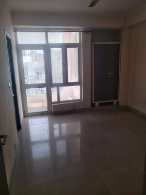 Room in 2 BHK Apartment at Supertech Ecovillage II, Sector 16b Greater Noida – for Rent
