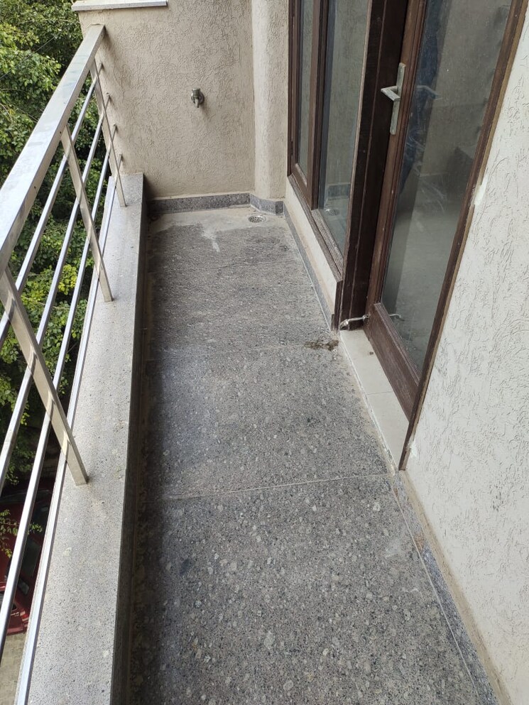 Balcony, chattarpur 2 Bedroom 950 Sq.Ft. Builder Floor In Chattarpur Delhi 9611718