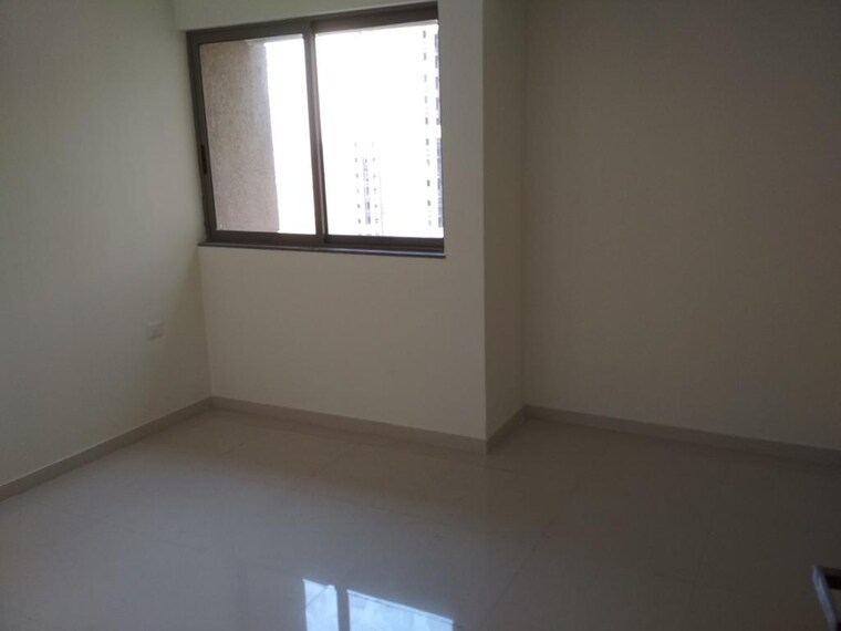 Room, lodha-splendora 1 Bedroom 650 Sq.Ft. Apartment In Ghodbunder Road Thane 9611738