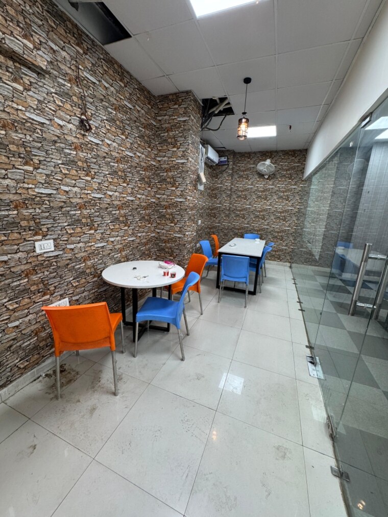 Team Area, sector 74 Commercial Office Space 3000 Sq.Ft. In Sector 74 Mohali 9611815