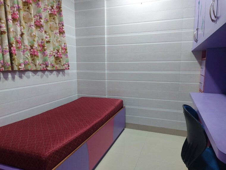 Bathroom, bhairav-darshan 1.5 Bedroom 600 Sq.Ft. Apartment In Parel Mumbai 9611832