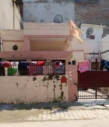 1 BHK Builder Floor – Exterior View View at Vasundhara Sector 2b - for Sale