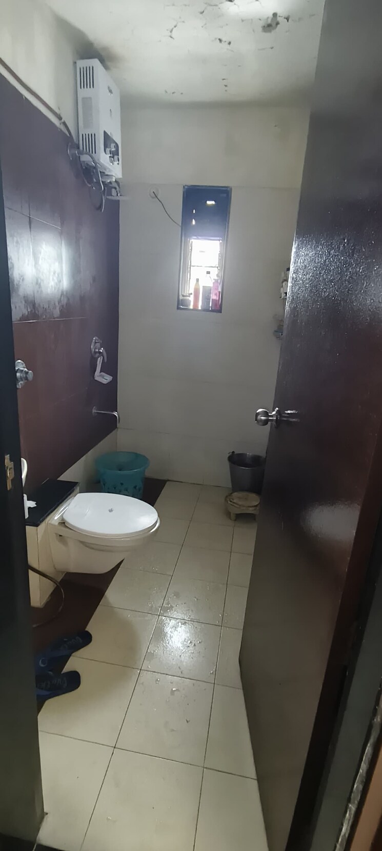 Bathroom, pimple saudagar 2 Bedroom 1100 Sq.Ft. Apartment In Pimple Saudagar Pune 9611834