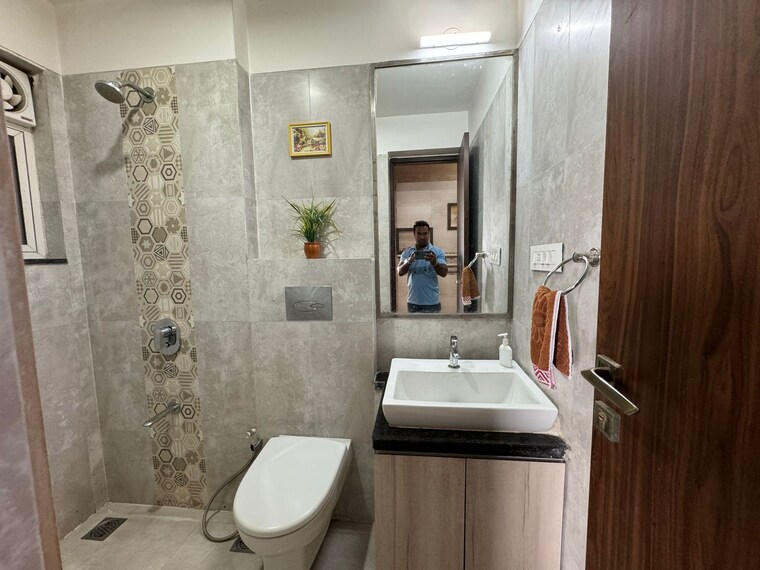 Bathroom, blue-mountains 3 Bedroom 1773 Sq.Ft. Apartment In Malad East Mumbai 9611881