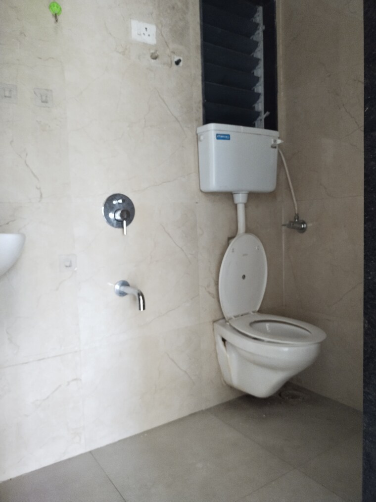 Bathroom, shree-vinayak-avadh 2 Bedroom 1050 Sq.Ft. Apartment In Karanjade Navi Mumbai 9611897