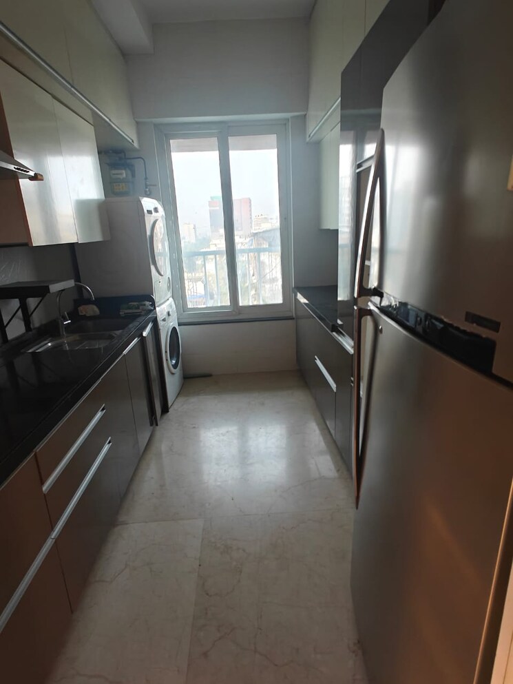 Kitchen, khar west 3 Bedroom 1100 Sq.Ft. Apartment In Khar West Mumbai 9611892