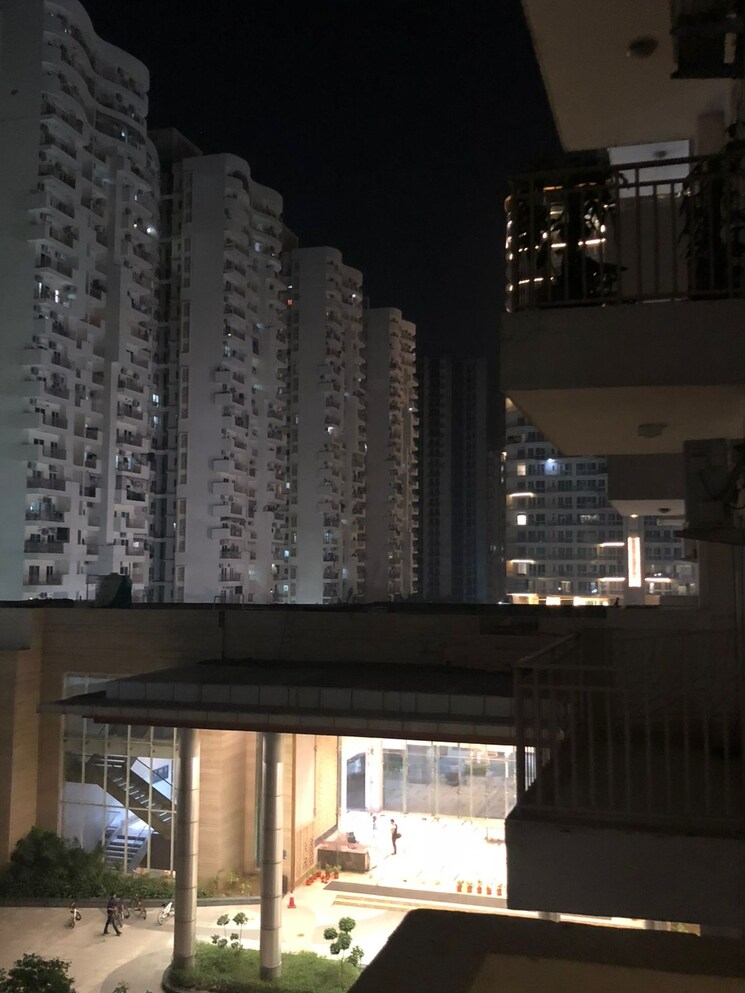 Exterior View, mahagun-moderne 3 Bedroom 1650 Sq.Ft. Apartment In Sector 78 Noida 9611912