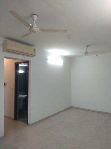 Room in 3 BHK Apartment at Lodha Splendora, Ghodbunder Road – for Rent