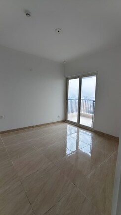 2 BHK Apartment For Sale in Gaur Yamuna City 16th Park View