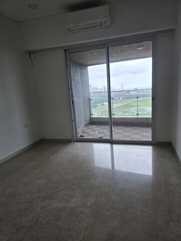 Room in 3 BHK Apartment at Lokhandwala Minerva Mahalaxmi, Mahalaxmi – for Sale