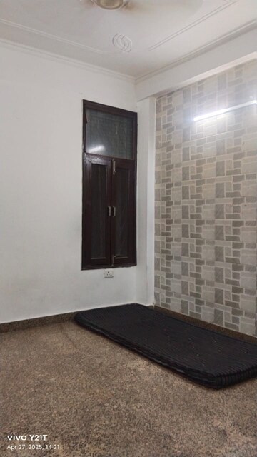 Room in 2 BHK Builder Floor at Saket – for Rent