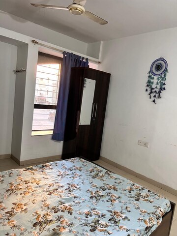 Room in 2 BHK Apartment at Goel Ganga Orchard, Mundhwa – for Rent