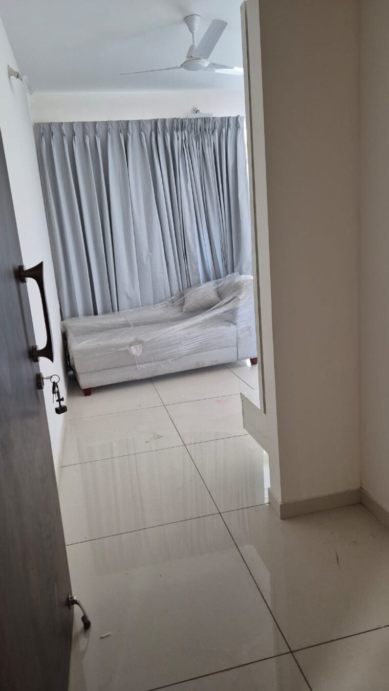 Living Room, yashwin-supernova 3 Bedroom 940 Sq.Ft. Apartment In Wakad Pune 9612062