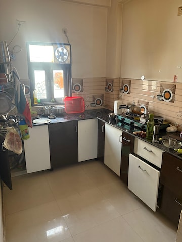 Team Area in 3 BHK Builder Floor at Sector 16 Greater Noida – for Sale