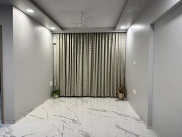 Bedroom in 2.5 BHK Apartment at Happy Jade Gardens, Ghatkopar East – for Rent