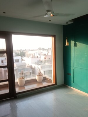Room in 3 BHK Builder Floor at Sector 21 – for Sale