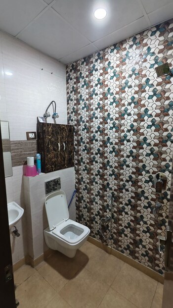 3 BHK Builder Floor for Sale in Vasundhara Sector 5, Ghaziabad