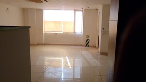 Room in  Office Space at Indrapuram – for Rent