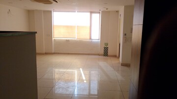 Room in  Office Space at Indrapuram – for Rent